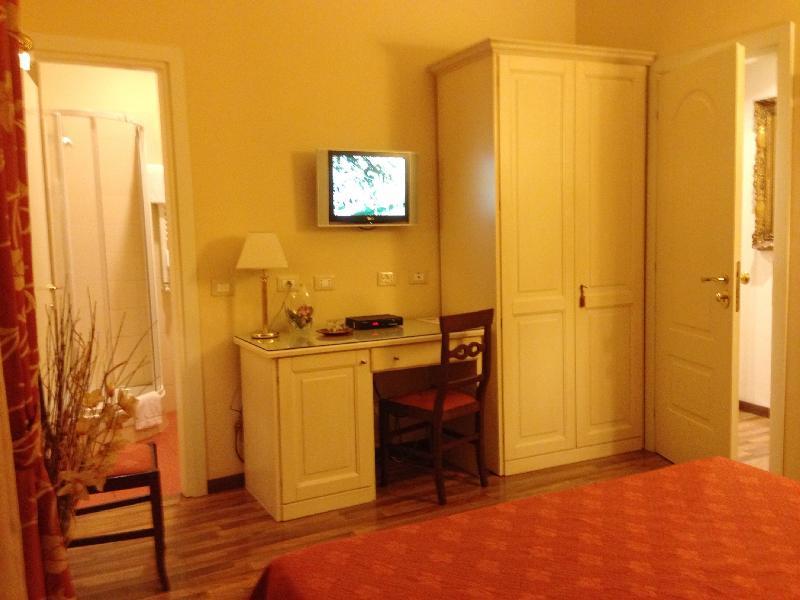 Residenza Domiziano Bed & Breakfast Rome Exterior photo