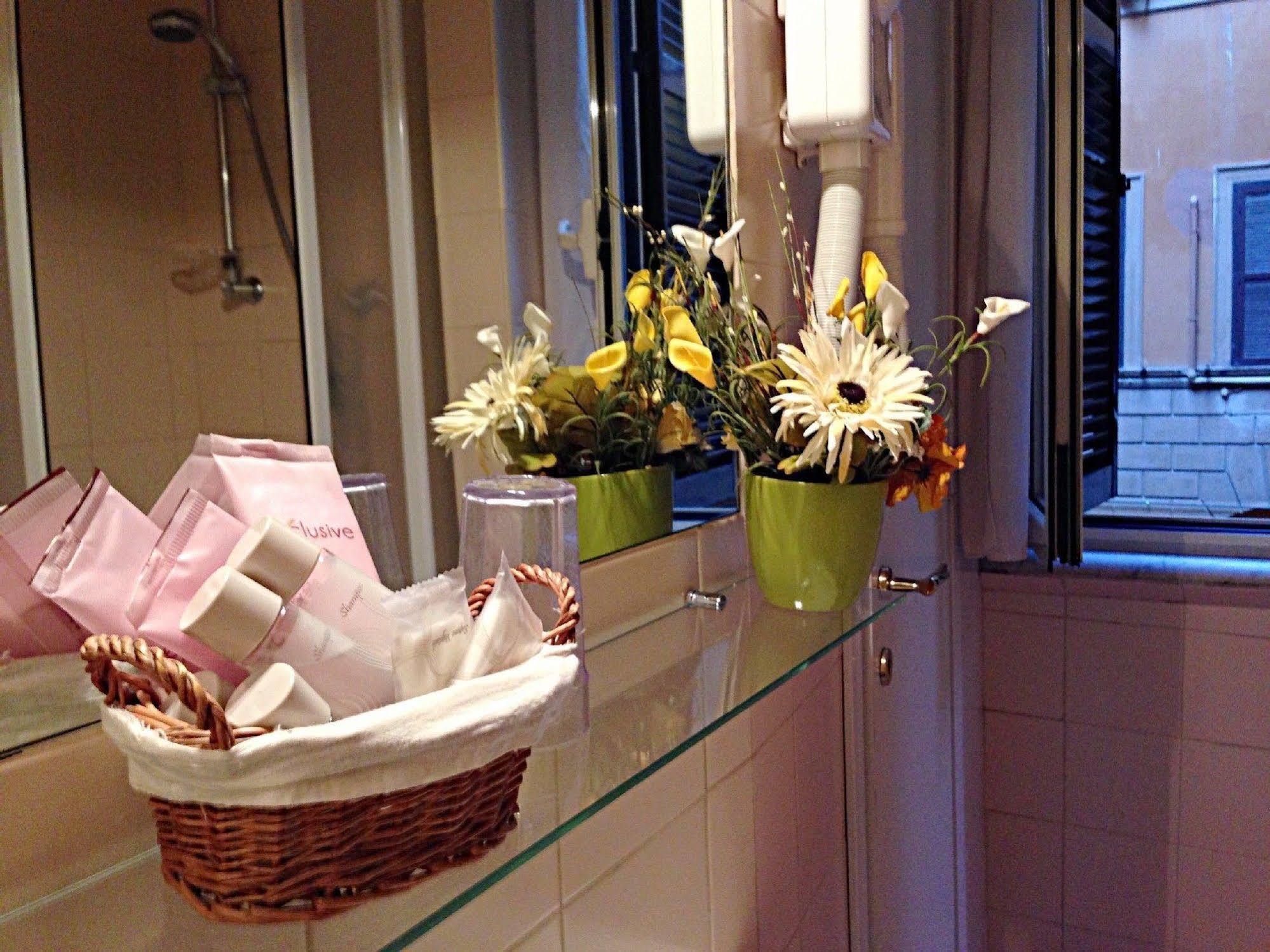 Residenza Domiziano Bed & Breakfast Rome Exterior photo