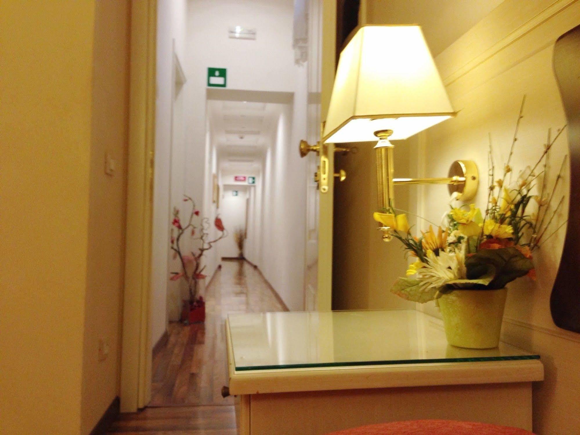Residenza Domiziano Bed & Breakfast Rome Exterior photo