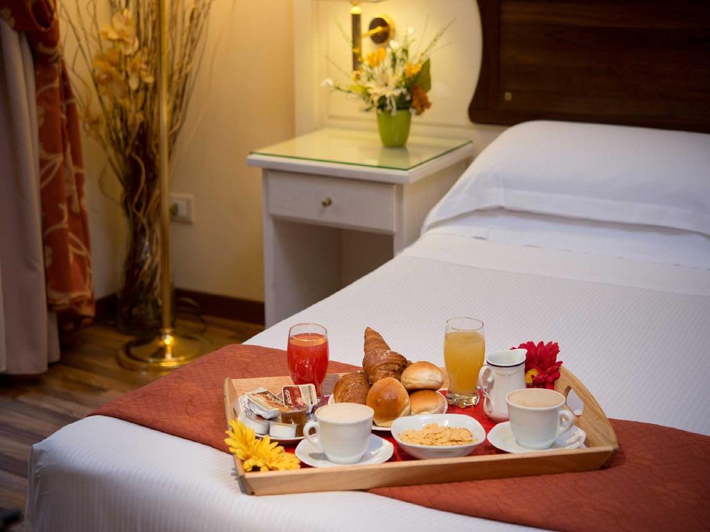 Residenza Domiziano Bed & Breakfast Rome Exterior photo